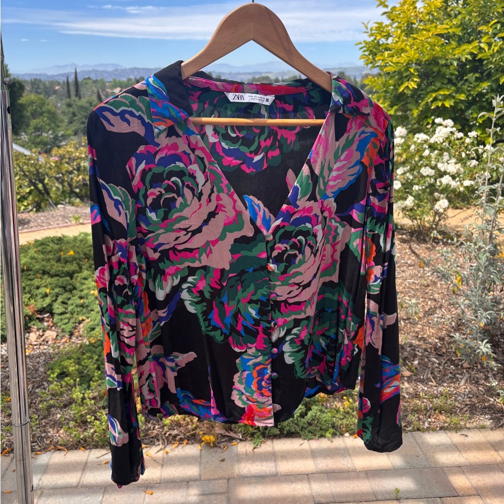 Zara Black and Pink Graphic Long Sleeve Blouse
